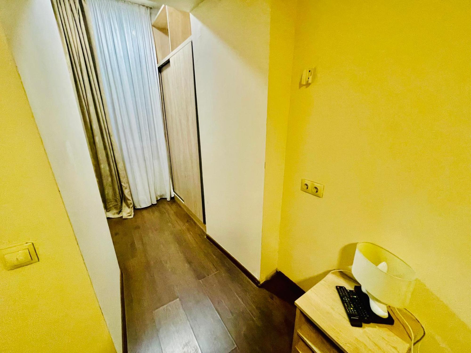 Hotel Klarastan Bon Voyage Tbilisi Exteriör bild