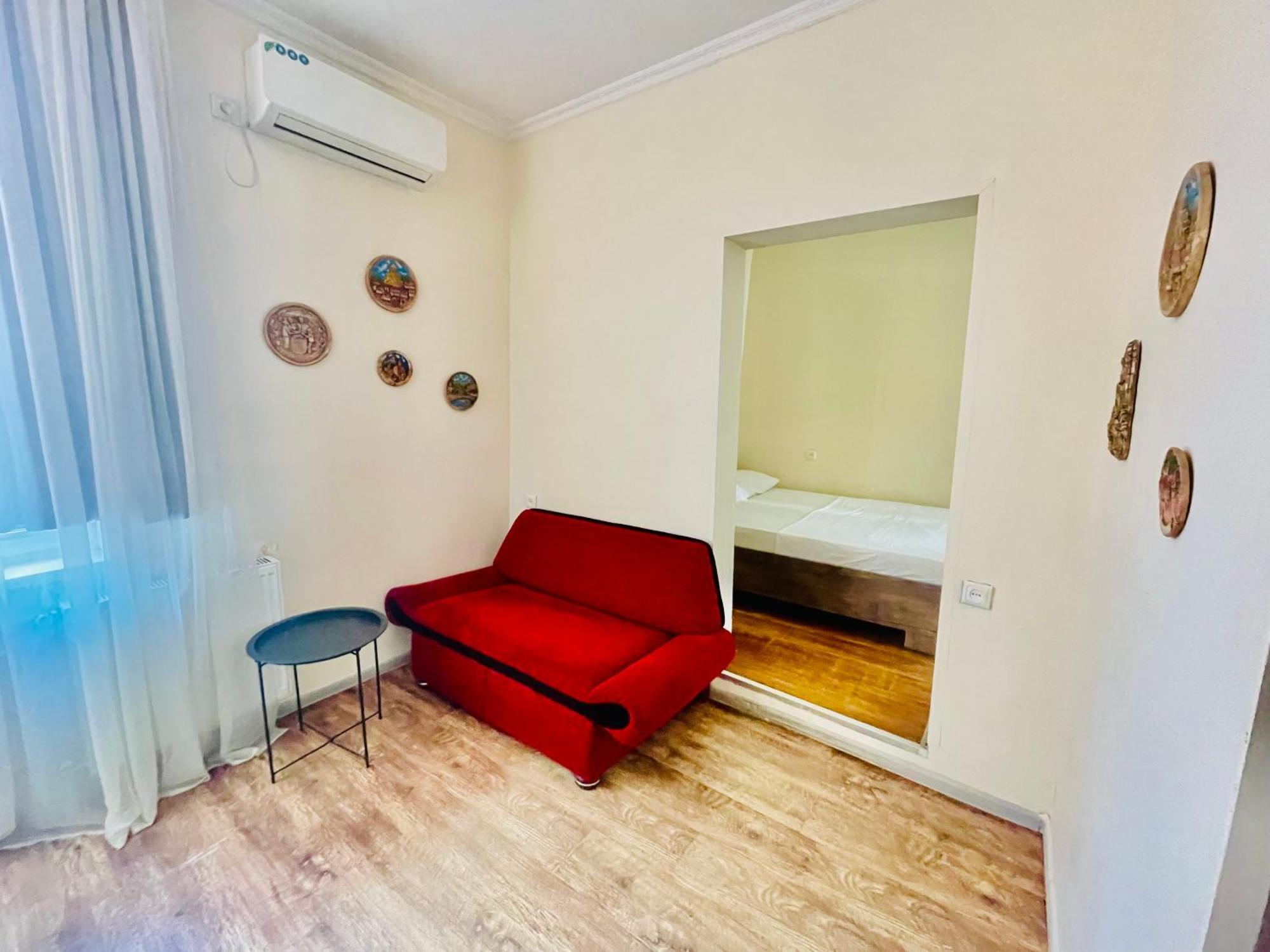 Hotel Klarastan Bon Voyage Tbilisi Exteriör bild