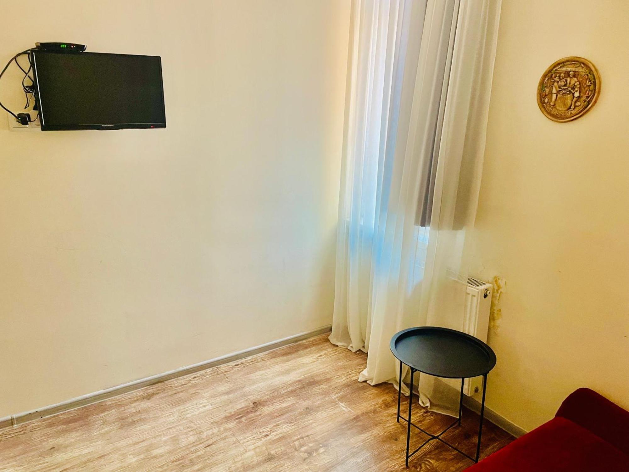 Hotel Klarastan Bon Voyage Tbilisi Exteriör bild