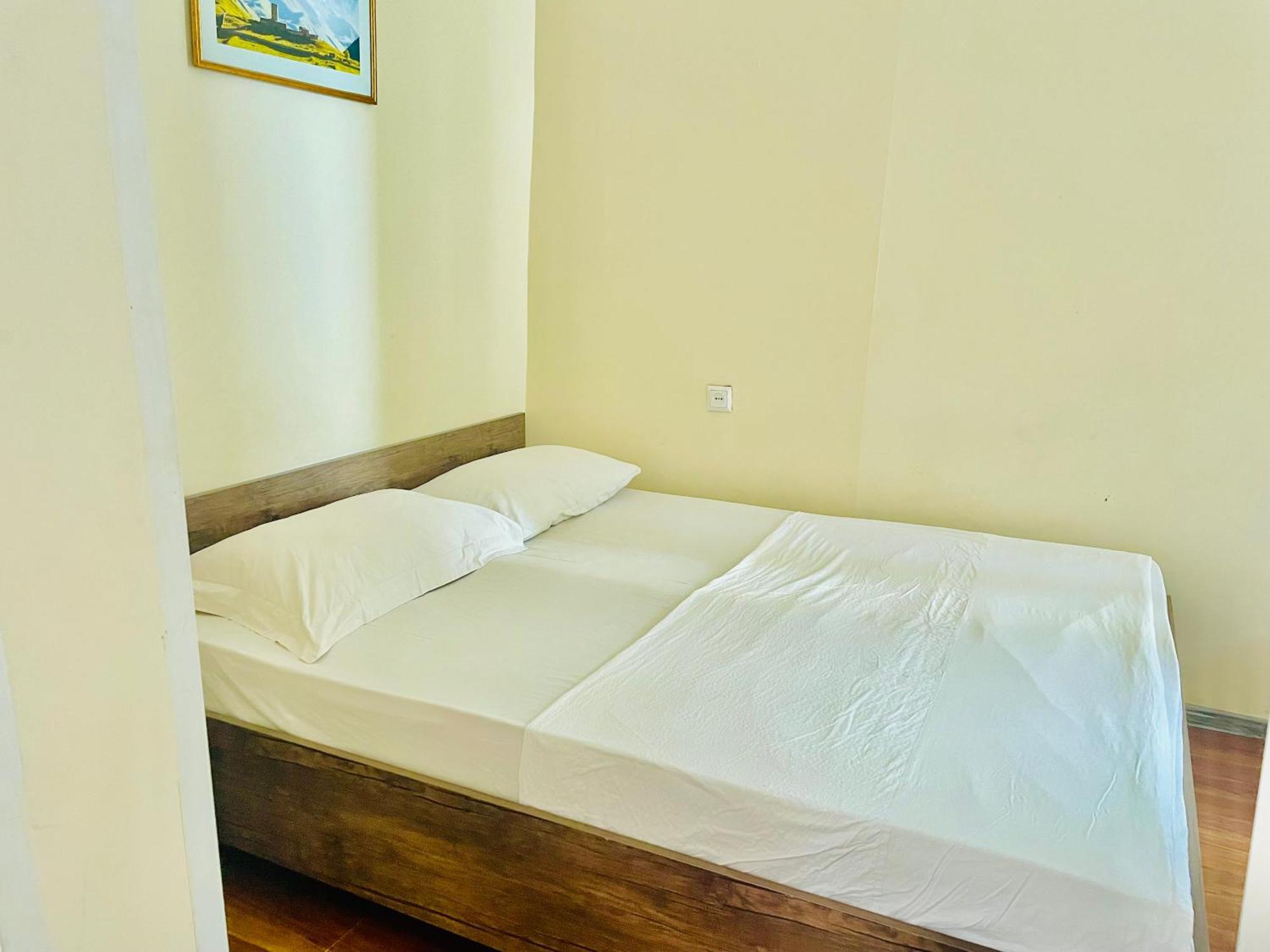 Hotel Klarastan Bon Voyage Tbilisi Exteriör bild