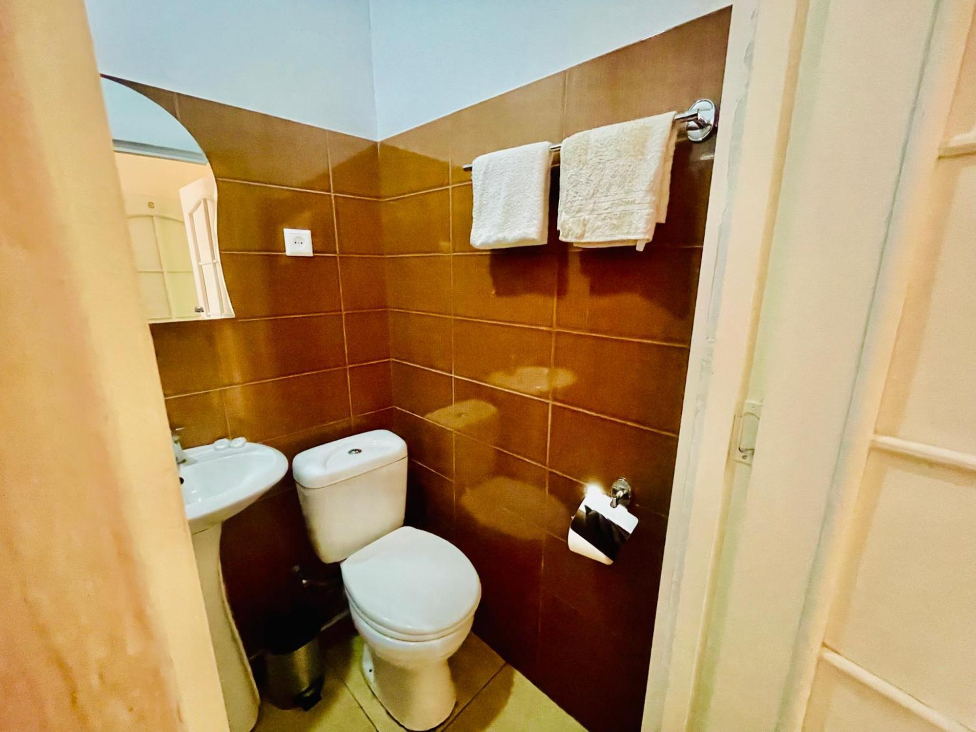 Hotel Klarastan Bon Voyage Tbilisi Exteriör bild