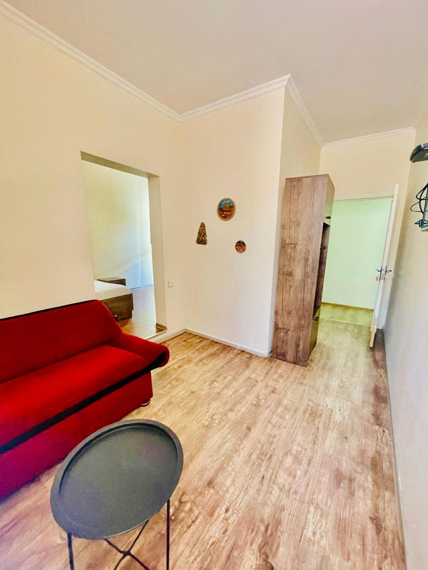 Hotel Klarastan Bon Voyage Tbilisi Exteriör bild