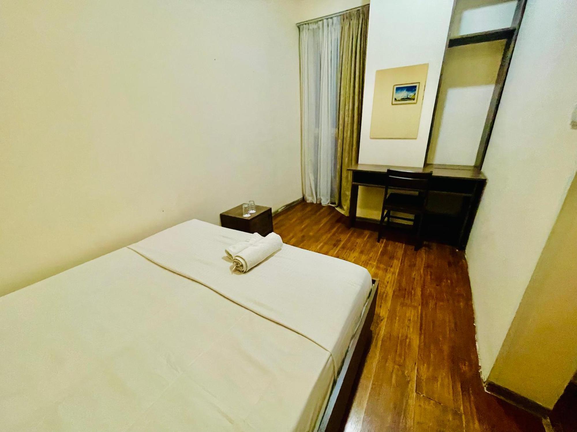 Hotel Klarastan Bon Voyage Tbilisi Exteriör bild